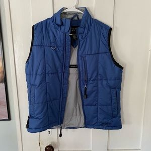Light weight vest